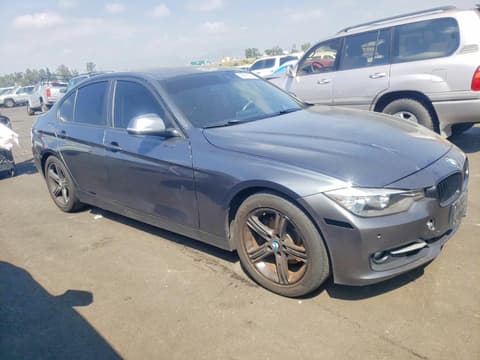 2013 Bmw 3 Series, VIN WBA3C1G57DNR46985. Фото 4 з 6 з аукціону Copart. Каталог авто зі США OpenDataCar.