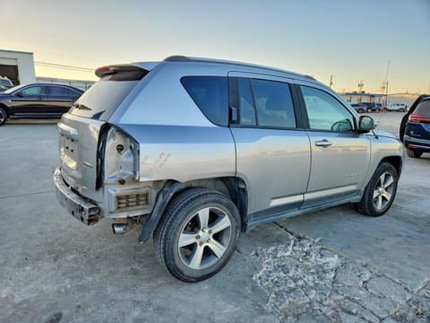 2016 Jeep Compass, VIN 1C4NJDEB5GD768242. Фото 3 з 6 з аукціону Copart. Каталог авто зі США OpenDataCar.