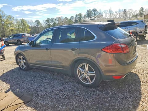 2012 Porsche Cayenne, VIN WP1AE2A27CLA91108. Фото 2 з 6 з аукціону Copart. Каталог авто зі США OpenDataCar.