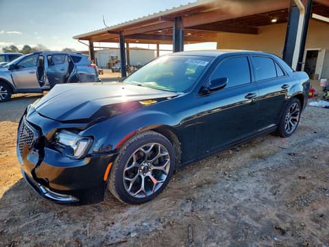 2018 Chrysler 300, VIN 2C3CCABG0JH285742. Фото 1 из 6 с аукциона Copart. Каталог авто из США OpenDataCar.