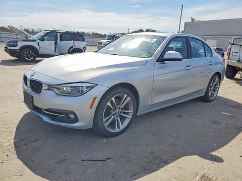 2018 Bmw 3 Series, VIN WBA8D9G56JNU71035. Фото 1 з 6 з аукціону Copart. Каталог авто зі США OpenDataCar.