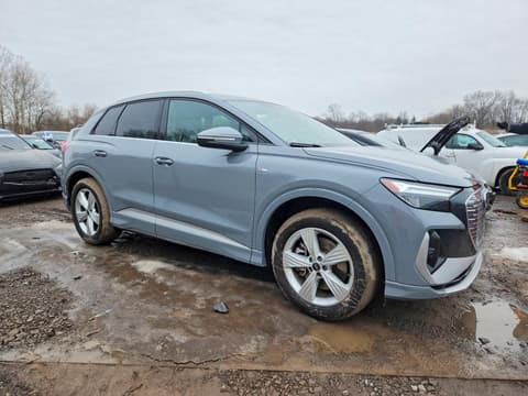 2023 Audi Q4 e-tron, VIN WA1K2BFZ3PP058488. Фото 4 из 6 с аукциона Copart. Каталог авто из США OpenDataCar.