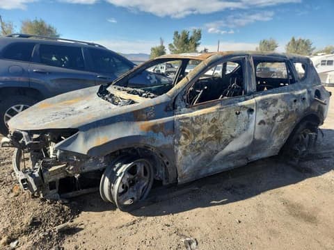 2015 Toyota RAV4, VIN 2T3BFREV6FW276624. Фото 1 з 6 з аукціону Copart. Каталог авто зі США OpenDataCar.