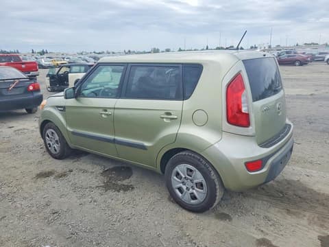 2013 Kia Soul, VIN KNDJT2A59D7613247. Zdjęcie 2 z 6 z aukcji Copart. Katalog aut z USA OpenDataCar.