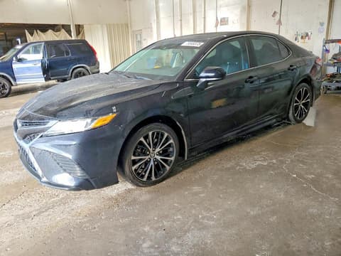 2020 Toyota Camry, VIN 4T1G11AKXLU926268. Фото 1 з 6 з аукціону Copart. Каталог авто зі США OpenDataCar.