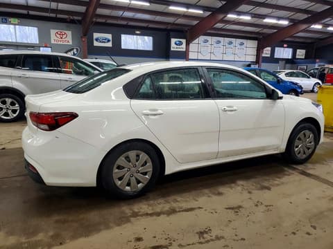 2020 Kia Rio, VIN 3KPA24AD7LE268434. Фото 3 з 6 з аукціону Copart. Каталог авто зі США OpenDataCar.