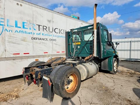 2018 Freightliner Cascadia 113, VIN 3AKBGADV0JSJL4388. Фото 4 з 6 з аукціону Copart. Каталог авто зі США OpenDataCar.