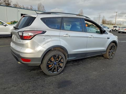 2018 Ford Escape, VIN 1FMCU9GD2JUB84622. Фото 3 з 6 з аукціону Copart. Каталог авто зі США OpenDataCar.
