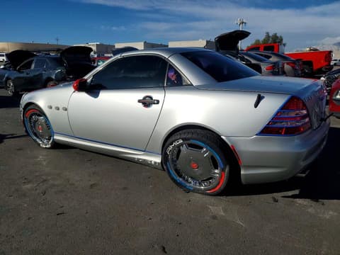 1999 Mercedes-benz SLK-Class, VIN WDBKK47F7XF100798. Фото 2 з 6 з аукціону Copart. Каталог авто зі США OpenDataCar.