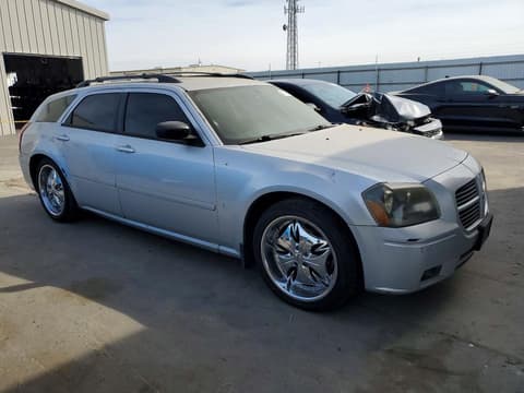 2005 Dodge Magnum, VIN 2D8FV48VX5H570224. Фото 4 з 6 з аукціону Copart. Каталог авто зі США OpenDataCar.