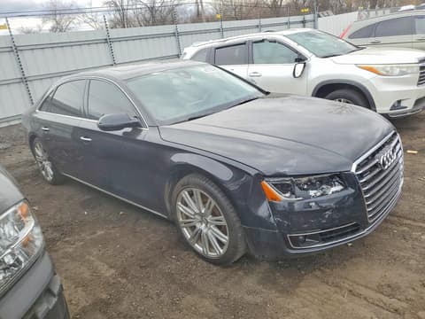 2015 Audi A8, VIN WAU3GAFD7FN015287. Фото 4 з 6 з аукціону Copart. Каталог авто зі США OpenDataCar.