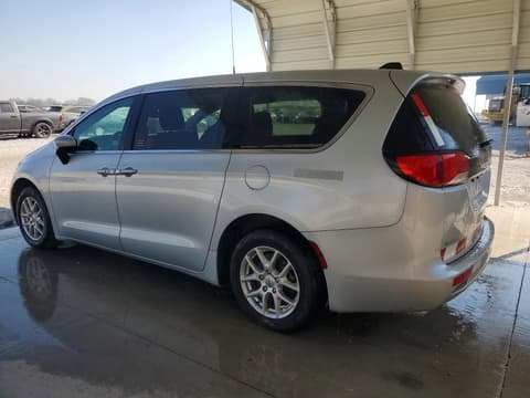 2023 Chrysler Voyager, VIN 2C4RC1CGXPR548424. Фото 2 из 6 с аукциона Copart. Каталог авто из США OpenDataCar.