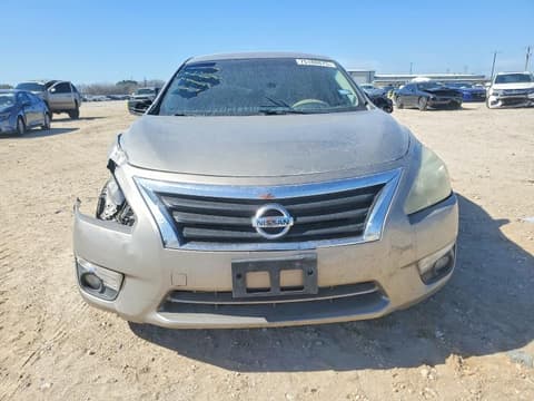 2015 Nissan Altima, VIN 1N4AL3AP5FC183403. Фото 5 з 6 з аукціону Copart. Каталог авто зі США OpenDataCar.