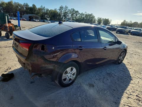2018 Kia Forte, VIN 3KPFK4A71JE196658. Фото 3 з 6 з аукціону Copart. Каталог авто зі США OpenDataCar.