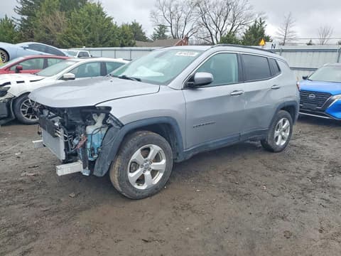 2019 Jeep Compass, VIN 3C4NJDBB4KT695999. Фото 1 з 6 з аукціону Copart. Каталог авто зі США OpenDataCar.