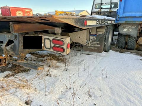 2019 Freightliner M2 106, VIN 1FVACYFC3KHKL7036. Фото 4 з 6 з аукціону Copart. Каталог авто зі США OpenDataCar.