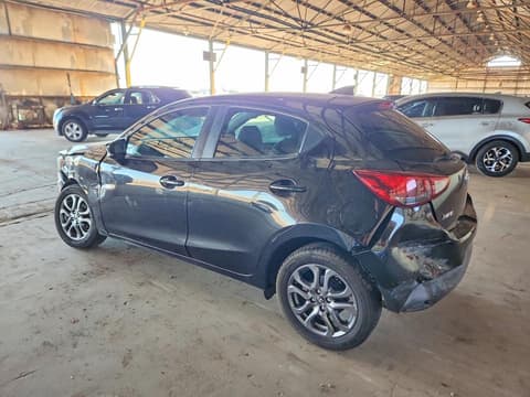 2020 Toyota Yaris, VIN 3MYDLBJV9LY702098. Фото 2 з 6 з аукціону Copart. Каталог авто зі США OpenDataCar.
