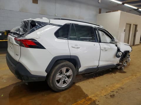 2025 Toyota RAV4, VIN 2T3W1RFV0SC324984. Фото 3 из 6 с аукциона Copart. Каталог авто из США OpenDataCar.