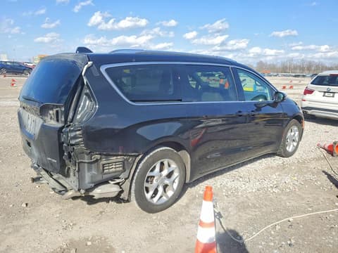 2020 Chrysler Pacifica, VIN 2C4RC1GG0LR127848. Фото 3 з 6 з аукціону Copart. Каталог авто зі США OpenDataCar.