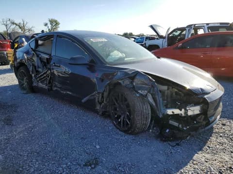 2025 Tesla Model 3, VIN 5YJ3E1EB8SF001545. Фото 4 з 6 з аукціону Copart. Каталог авто зі США OpenDataCar.