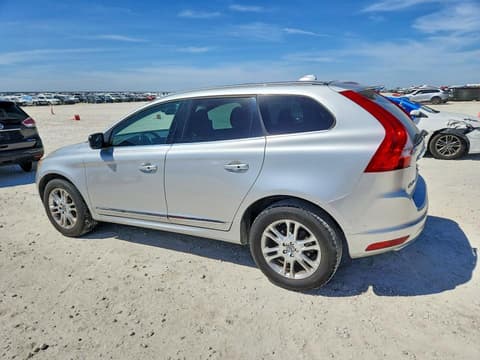 2015 Volvo XC60, VIN YV440MDB0F2573978. Фото 2 з 6 з аукціону Copart. Каталог авто зі США OpenDataCar.