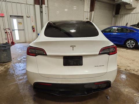 2021 Tesla Model Y, VIN 5YJYGAEE3MF136817. Фото 6 з 6 з аукціону Copart. Каталог авто зі США OpenDataCar.