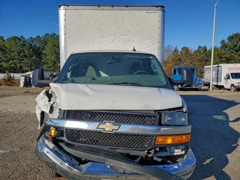 2024 Chevrolet Express 4500, VIN 1HA6GUC73RN012838. Фото 5 з 6 з аукціону Copart. Каталог авто зі США OpenDataCar.