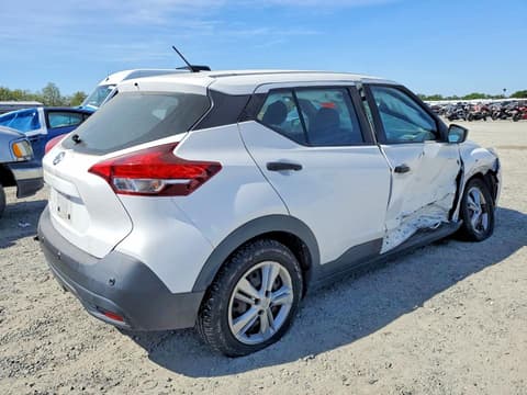 2020 Nissan Kicks, VIN 3N1CP5BV8LL517751. Фото 3 з 6 з аукціону Copart. Каталог авто зі США OpenDataCar.