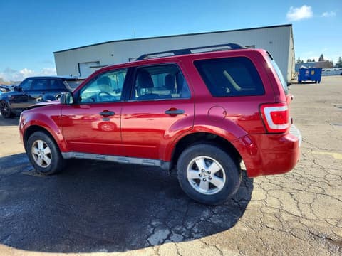2011 Ford Escape, VIN 1FMCU0DG0BKA93789. Фото 2 з 6 з аукціону Copart. Каталог авто зі США OpenDataCar.