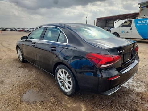 2019 Mercedes-benz A-Class, VIN WDD3G4FB1KW018716. Фото 2 из 6 с аукциона Copart. Каталог авто из США OpenDataCar.