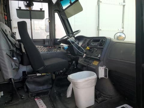 2007 Freightliner Chassis, VIN 4UZABRCS67CX53732. Фото 5 з 6 з аукціону Copart. Каталог авто зі США OpenDataCar.