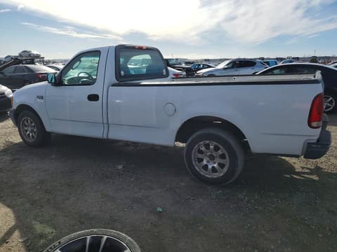 2004 Ford F-150, VIN 2FTRF17224CA35995. Фото 2 з 6 з аукціону Copart. Каталог авто зі США OpenDataCar.