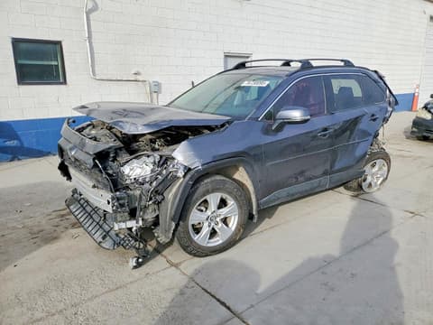 2020 Toyota RAV4, VIN 2T3P1RFV6LC118929. Фото 1 з 6 з аукціону Copart. Каталог авто зі США OpenDataCar.