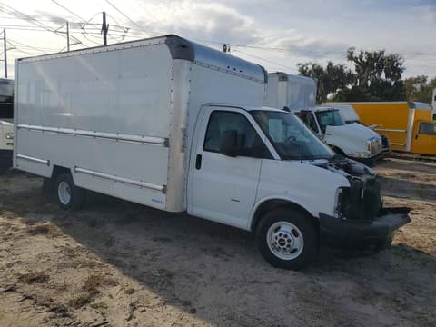 2022 Gmc Savana, VIN 7GZ37TC75NN010524. Фото 4 з 6 з аукціону Copart. Каталог авто зі США OpenDataCar.