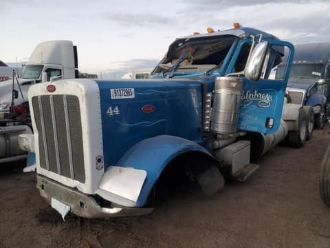 2023 Peterbilt 389, VIN 1XPXDP9X0PD856461. Photo 2 of 6 from Copart auction. OpenDataCar US salvage catalog.