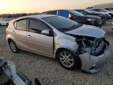 2014 Toyota Prius C, VIN JTDKDTB34E1082239. Фото 4 з 6 з аукціону Copart. Каталог авто зі США OpenDataCar.