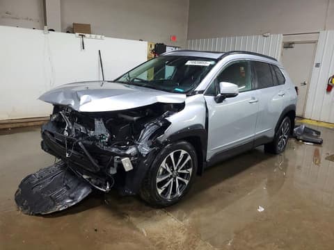 2022 Toyota Corolla Cross, VIN 7MUDAABG4NV013469. Фото 1 з 6 з аукціону Copart. Каталог авто зі США OpenDataCar.