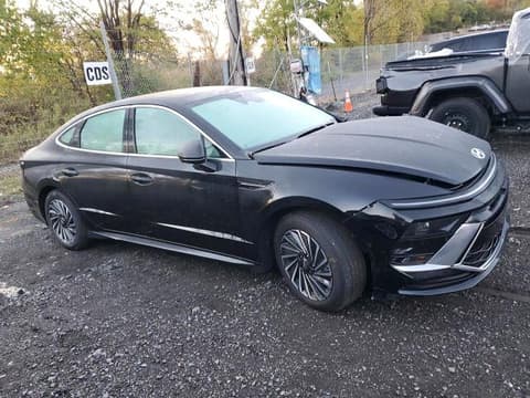 2025 Hyundai Sonata Hybrid, VIN KMHL54JJ2SA128326. Zdjęcie 4 z 6 z aukcji Copart. Katalog aut z USA OpenDataCar.