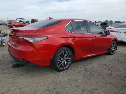 2024 Toyota Camry Hybrid, VIN 4T1F31AK5RU060090. Zdjęcie 3 z 6 z aukcji Copart. Katalog aut z USA OpenDataCar.
