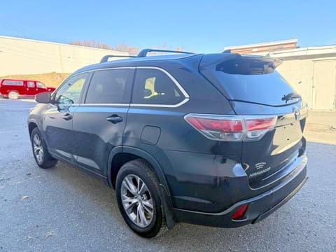2015 Toyota Highlander, VIN 5TDJKRFH0FS111718. Фото 3 з 6 з аукціону Copart. Каталог авто зі США OpenDataCar.