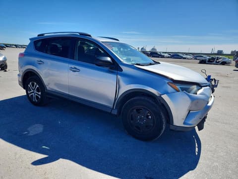 2018 Toyota RAV4, VIN JTMZFREV6JJ201055. Фото 4 з 6 з аукціону Copart. Каталог авто зі США OpenDataCar.