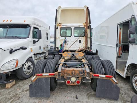 2015 Freightliner Cascadia, VIN 1FUJGEDV1FLGJ9714. Фото 6 з 6 з аукціону Copart. Каталог авто зі США OpenDataCar.