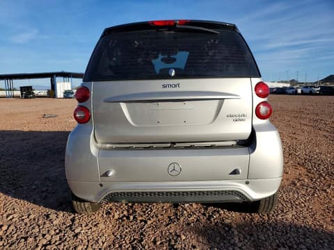 2013 Smart Fortwo, VIN WMEEJ9AAXDK679611. Фото 6 з 6 з аукціону Copart. Каталог авто зі США OpenDataCar.