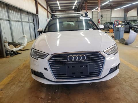 2017 Audi A3 e-tron, VIN WAUUPBFF5HA074165. Фото 5 из 6 с аукциона Copart. Каталог авто из США OpenDataCar.