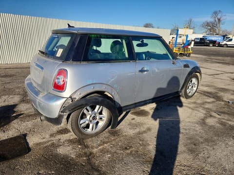 2011 Mini Cooper, VIN WMWSU3C54BT097126. Фото 3 з 6 з аукціону Copart. Каталог авто зі США OpenDataCar.