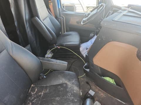 2023 Freightliner Cascadia 126, VIN 3AKJHHDRXPSNW8038. Фото 5 з 6 з аукціону Copart. Каталог авто зі США OpenDataCar.