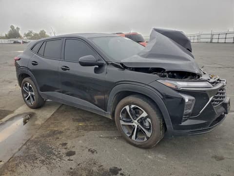 2025 Chevrolet Trax, VIN KL77LGEP1SC174128. Фото 4 з 6 з аукціону Copart. Каталог авто зі США OpenDataCar.