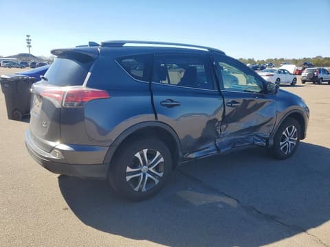 2018 Toyota RAV4, VIN JTMBFREV3JD242128. Фото 3 из 6 с аукциона Copart. Каталог авто из США OpenDataCar.