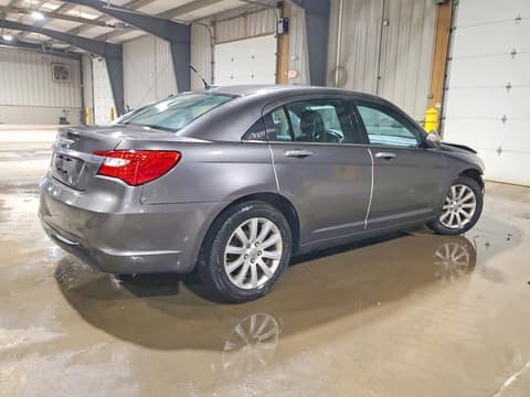 2014 Chrysler 200, VIN 1C3CCBCG0EN176845. Фото 3 з 6 з аукціону Copart. Каталог авто зі США OpenDataCar.