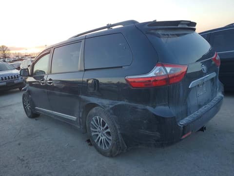 2020 Toyota Sienna, VIN 5TDYZ3DC5LS023418. Фото 2 з 6 з аукціону Copart. Каталог авто зі США OpenDataCar.